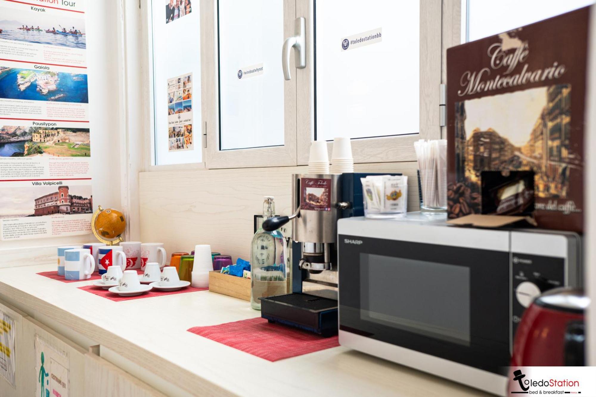 Toledostation B&B Napoli Eksteriør bilde